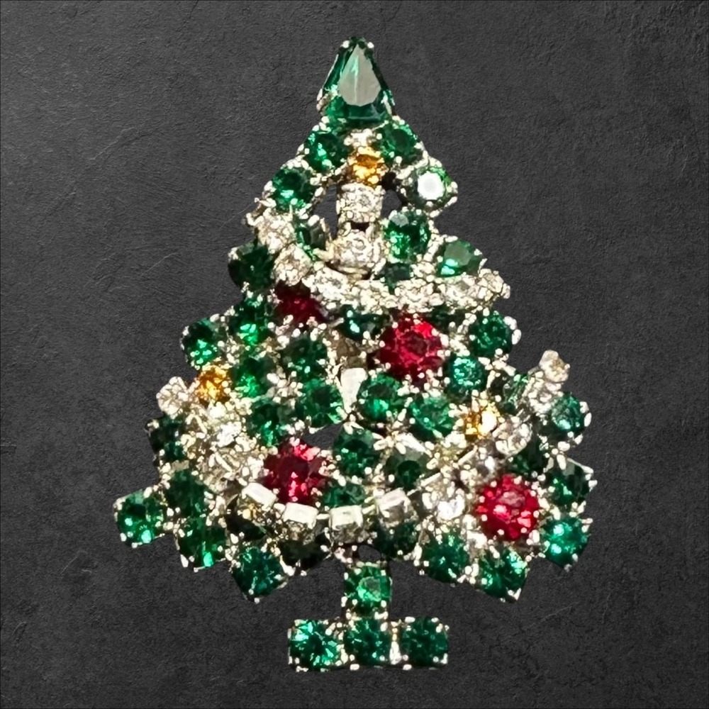 Vintage Rhinestone Christmas Tree Brooch Green Red Clear Silver Tone Pin